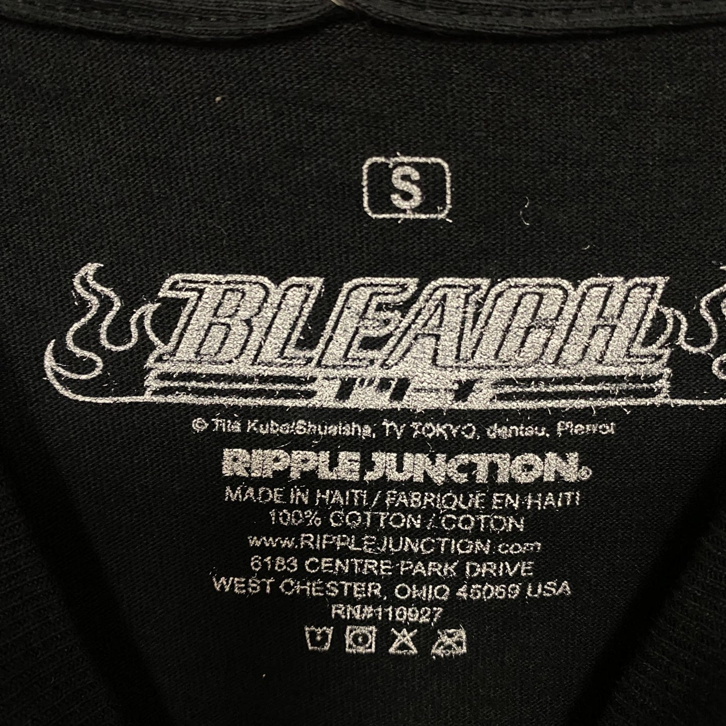 Bleach Ichigo Kurosaki Bankai and Hollow Mask Anime Graphic Design T-Shirt Small