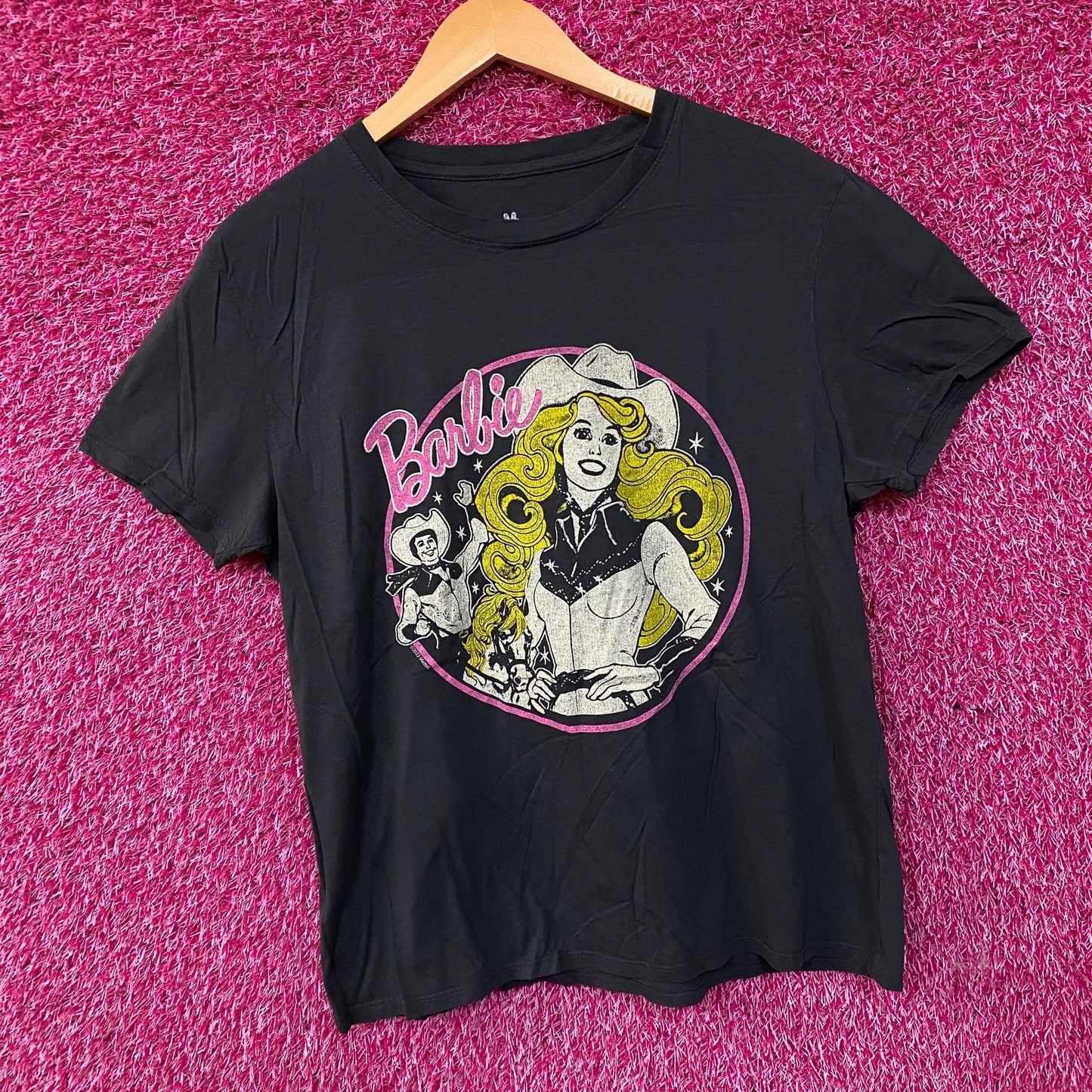Junk Food Barbie Cowgirl Retro Graphic Women's Green Crop Tee Large