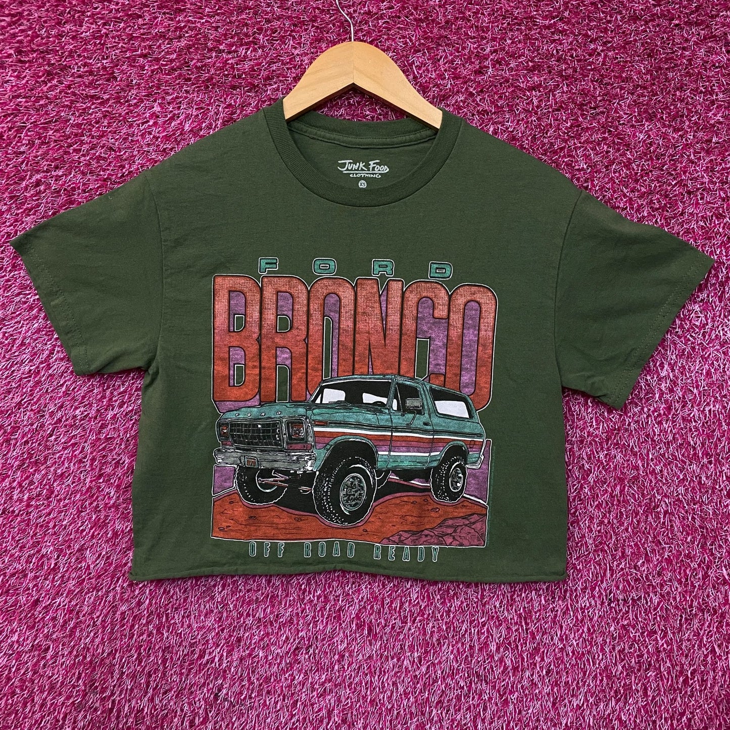 Junk Food Clothing Ford Bronco Off Road Ready Flea Market Women's Crop Tee XS