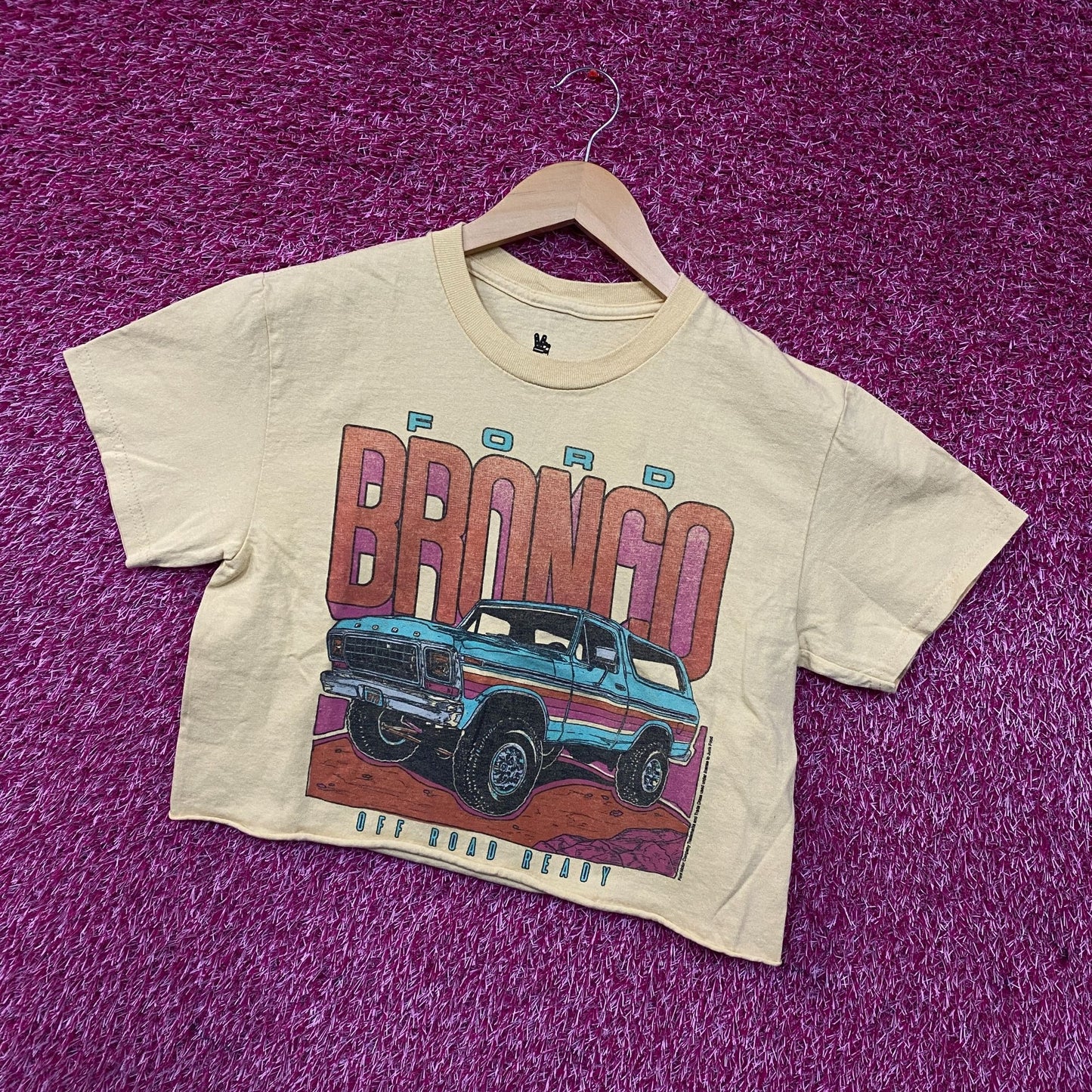 Junk Food Clothing Ford Bronco Off Road Ready Flea Market Women's Crop Tee XS