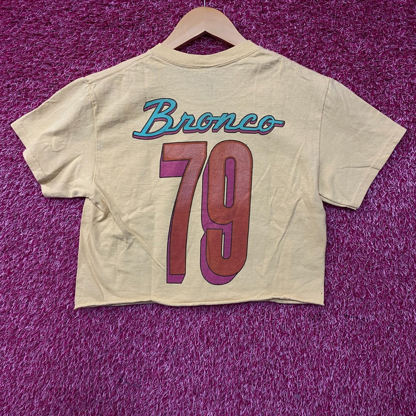 Junk Food Clothing Ford Bronco Off Road Ready Flea Market Women's Crop Tee XS