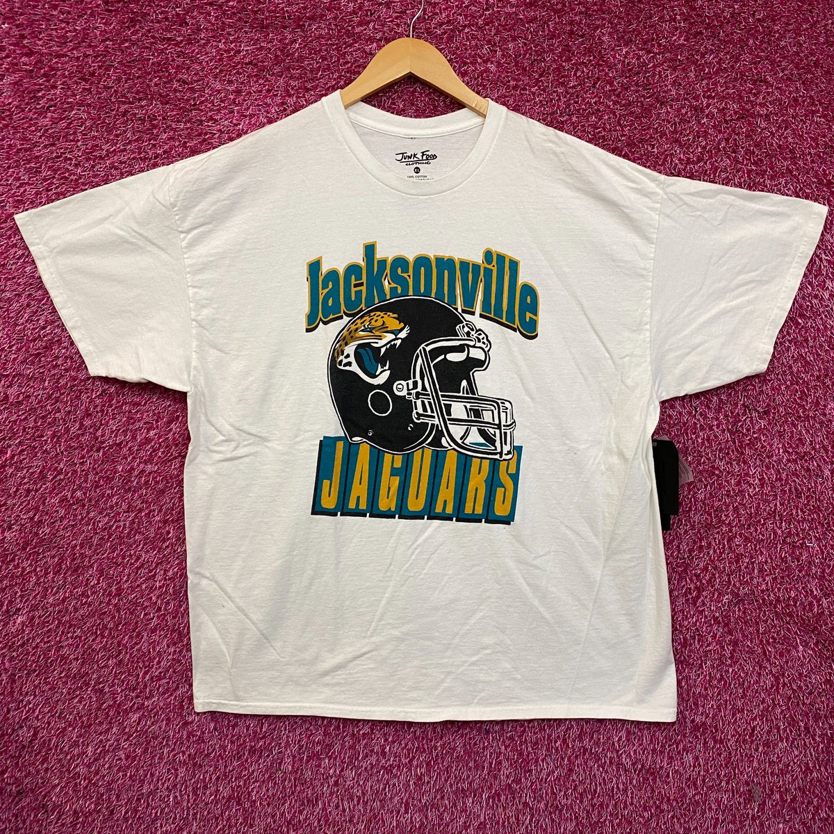 Jacksonville Jaguars Helmet T-shirt size XL