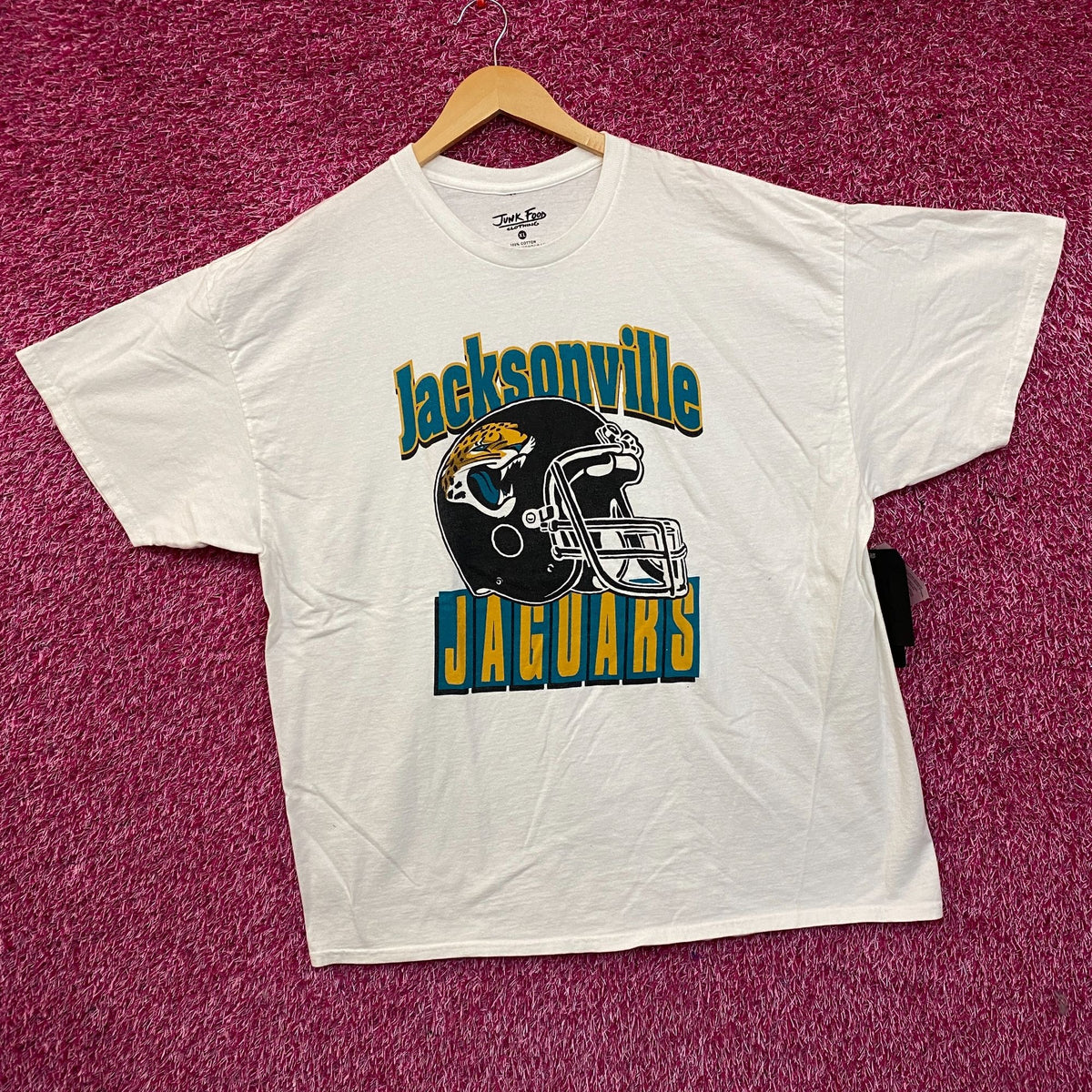 Jacksonville Jaguars Helmet T-shirt size XL