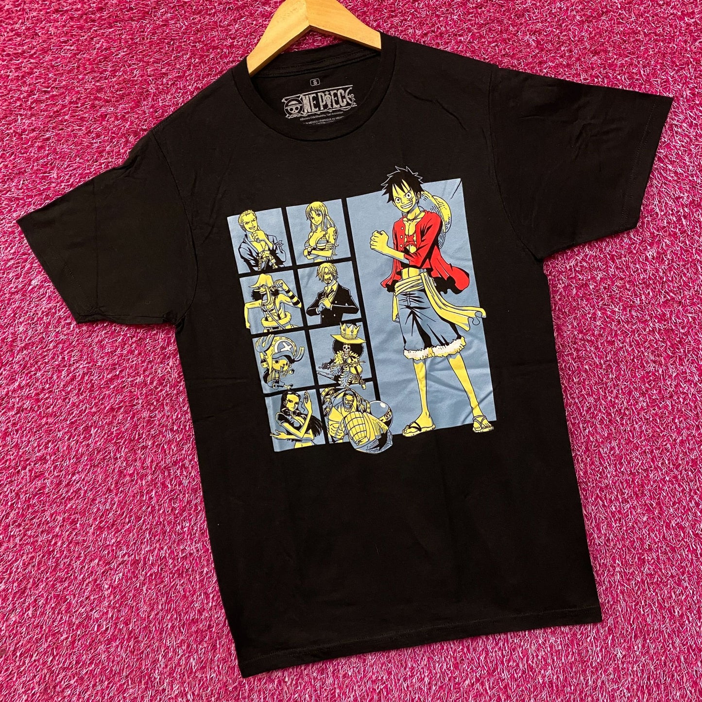 One Piece Straw Hat Crew Monkey D. Luffy Anime T-Shirt Small