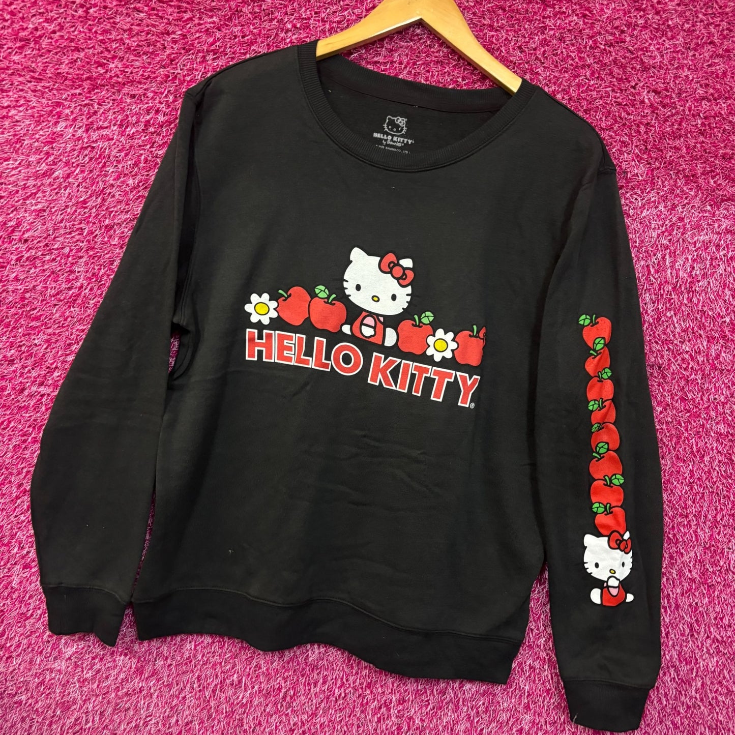 Hello Kitty Red Apples & Daisies Sanrio Kawaii Crewneck L