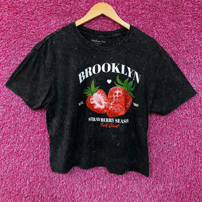 Rebellious One Brooklyn Strawberry Season Graphic Women's Crop Large