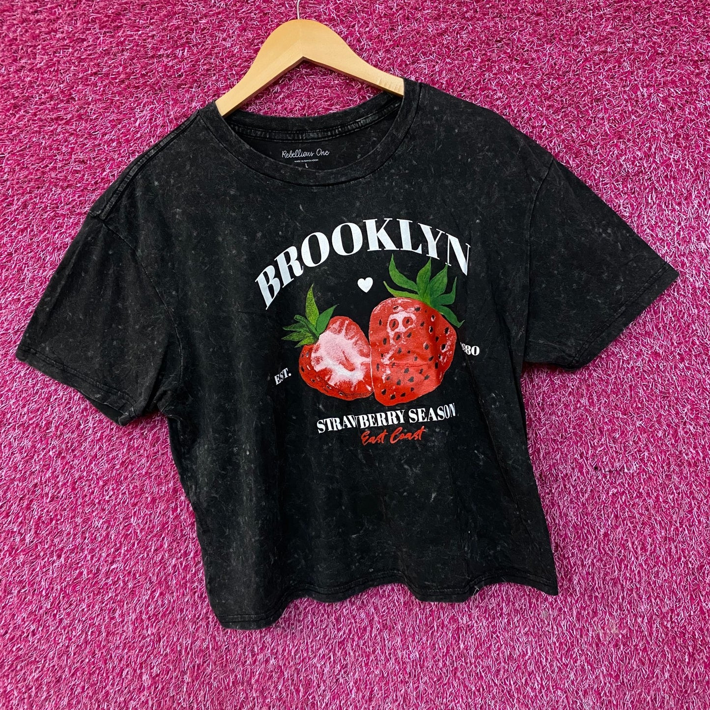 Rebellious One Brooklyn Strawberry Season Graphic Women's Crop Large