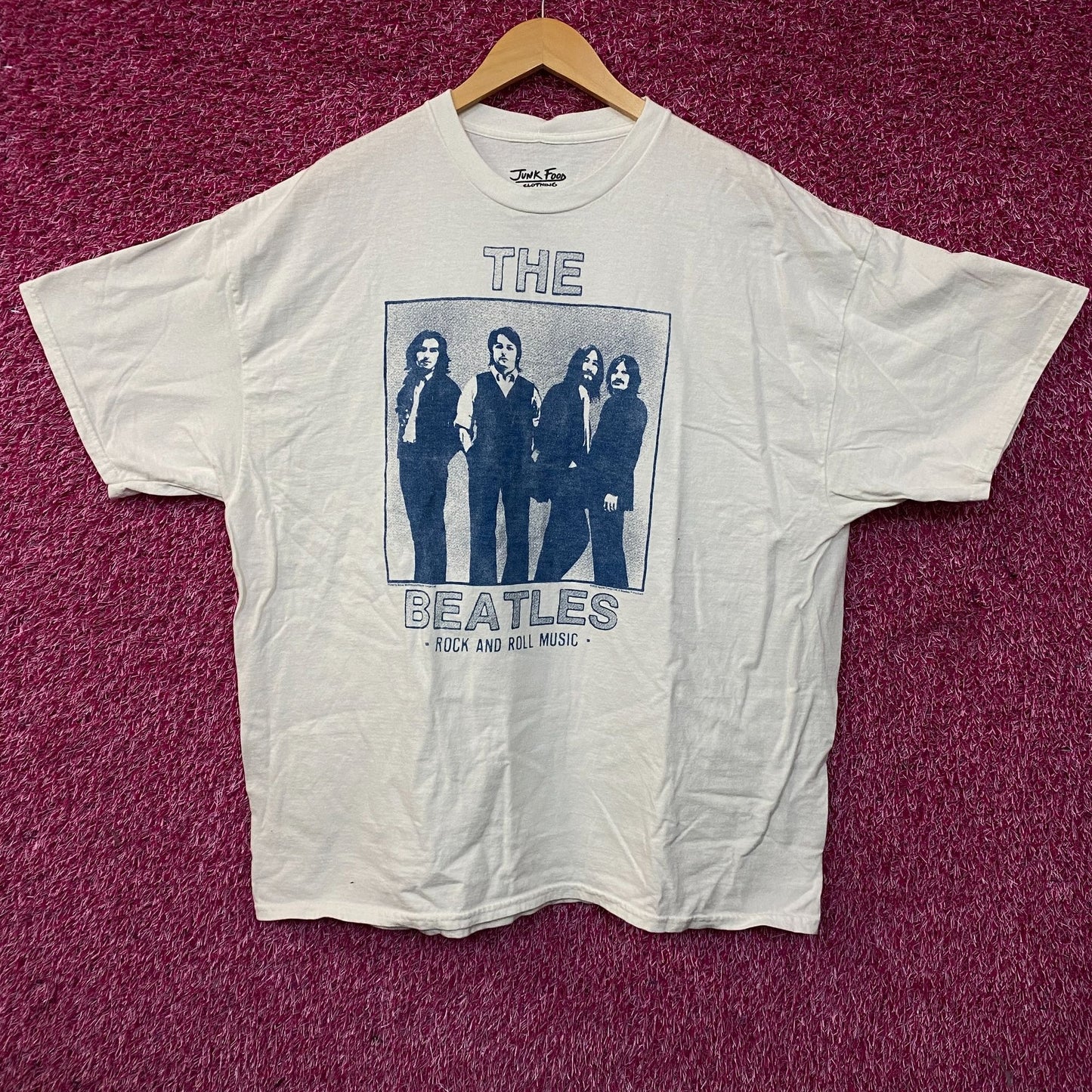 Junk Food The Beatles Rock and Roll Music Vintage Style Graphic T-Shirt XL
