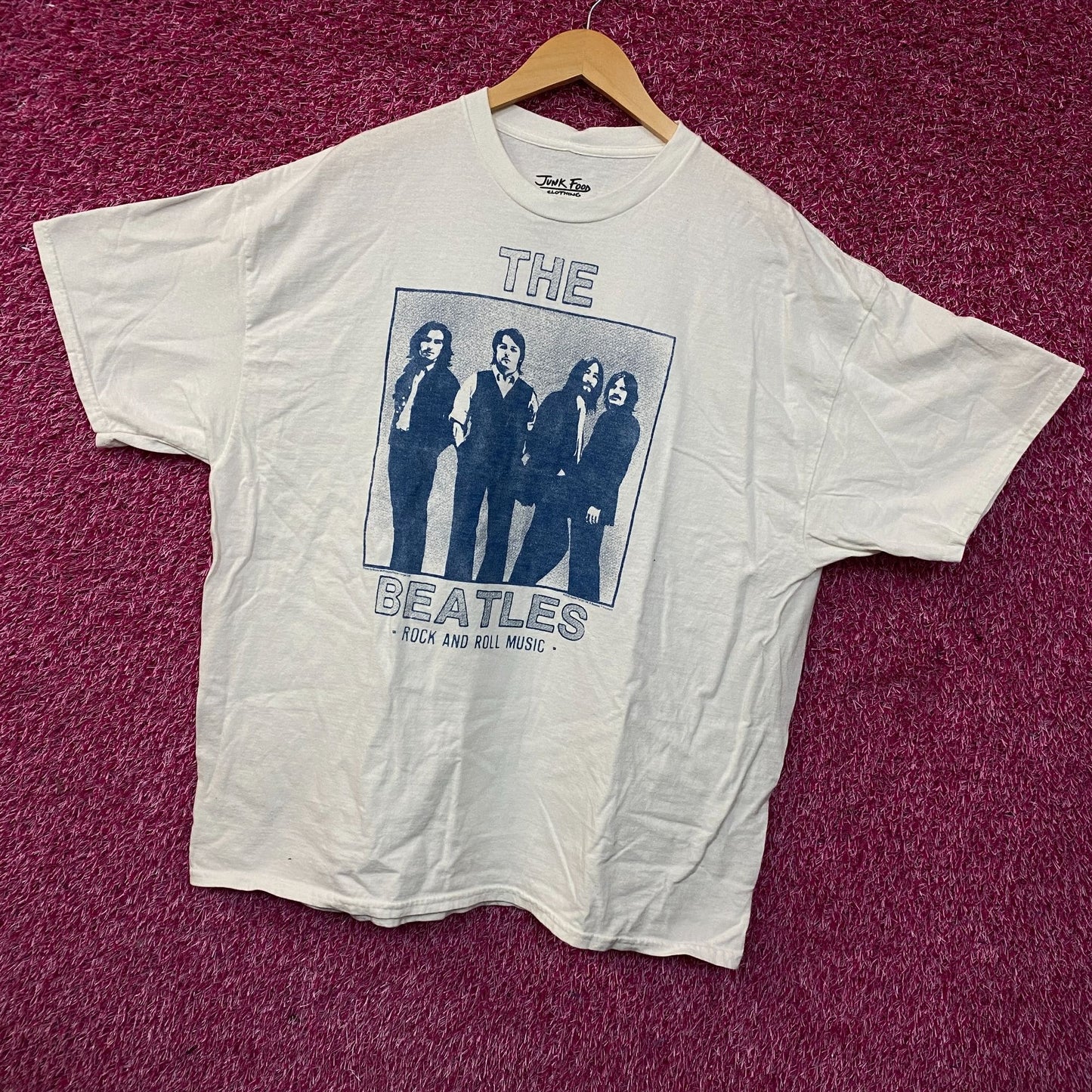 Junk Food The Beatles Rock and Roll Music Vintage Style Graphic T-Shirt XL