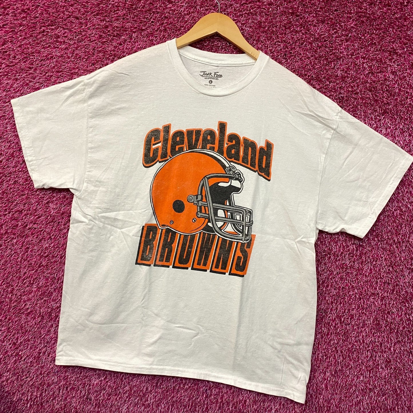 Junk Food Clothing NFL Cleveland Browns Throwback Helmet T-Shirt Large