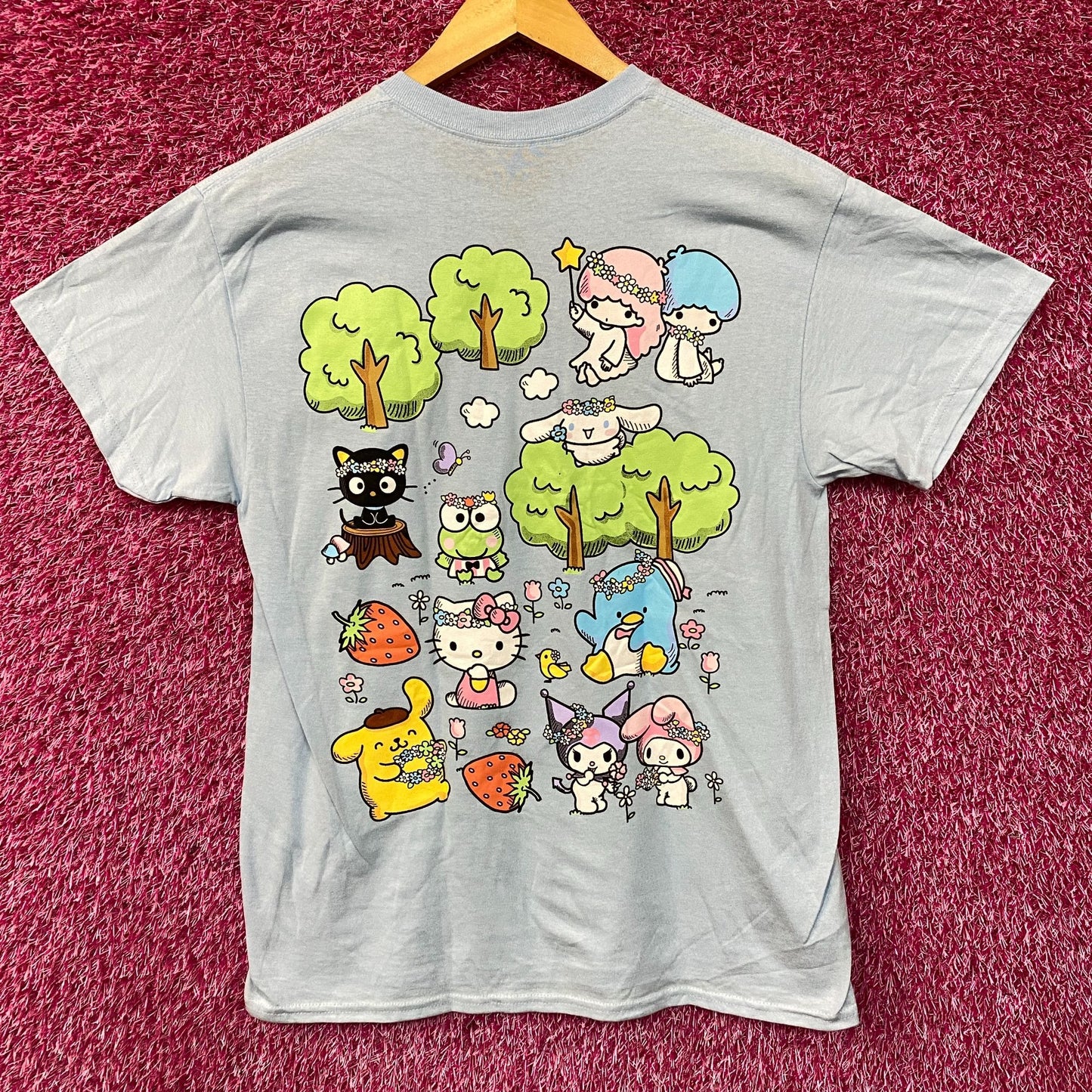 Sanrio Hello Kitty and Friends All Characters Kawaii T-Shirt Medium