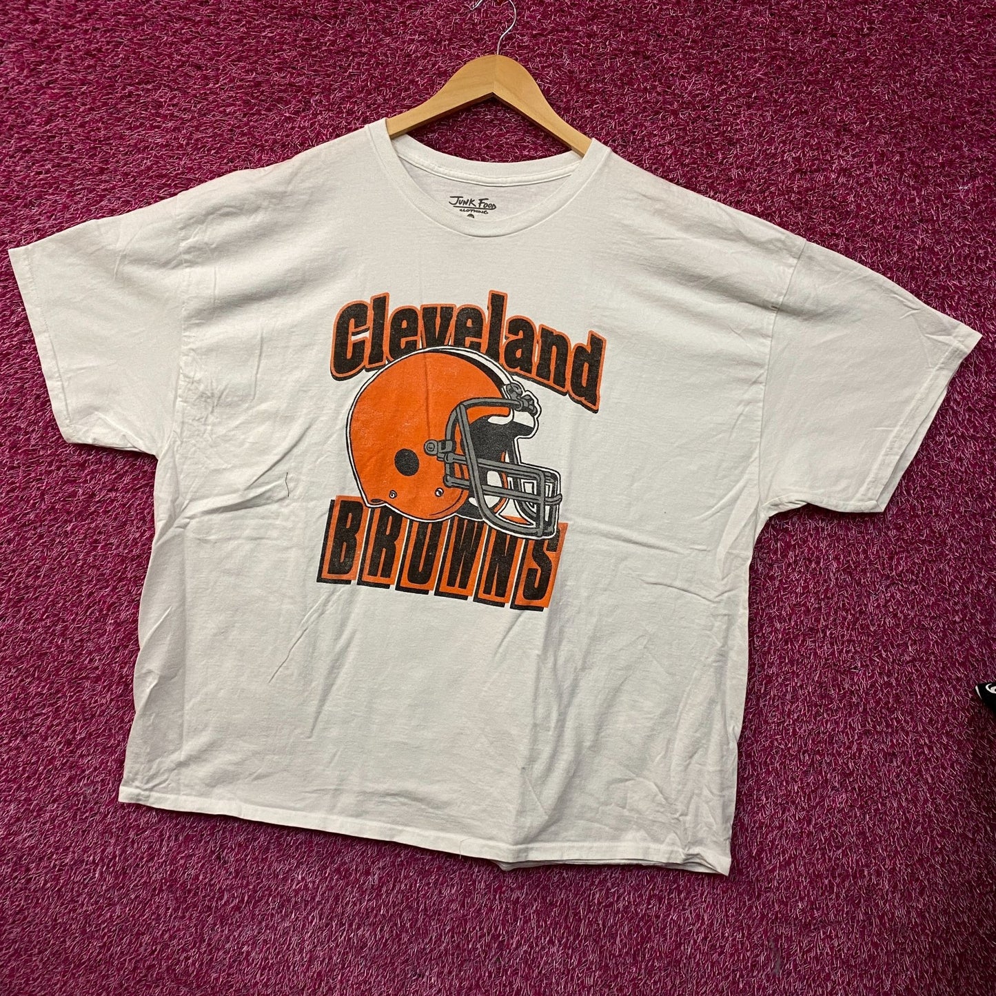 Junk Food Clothing NFL Cleveland Browns Throwback Helmet T-Shirt 2XL