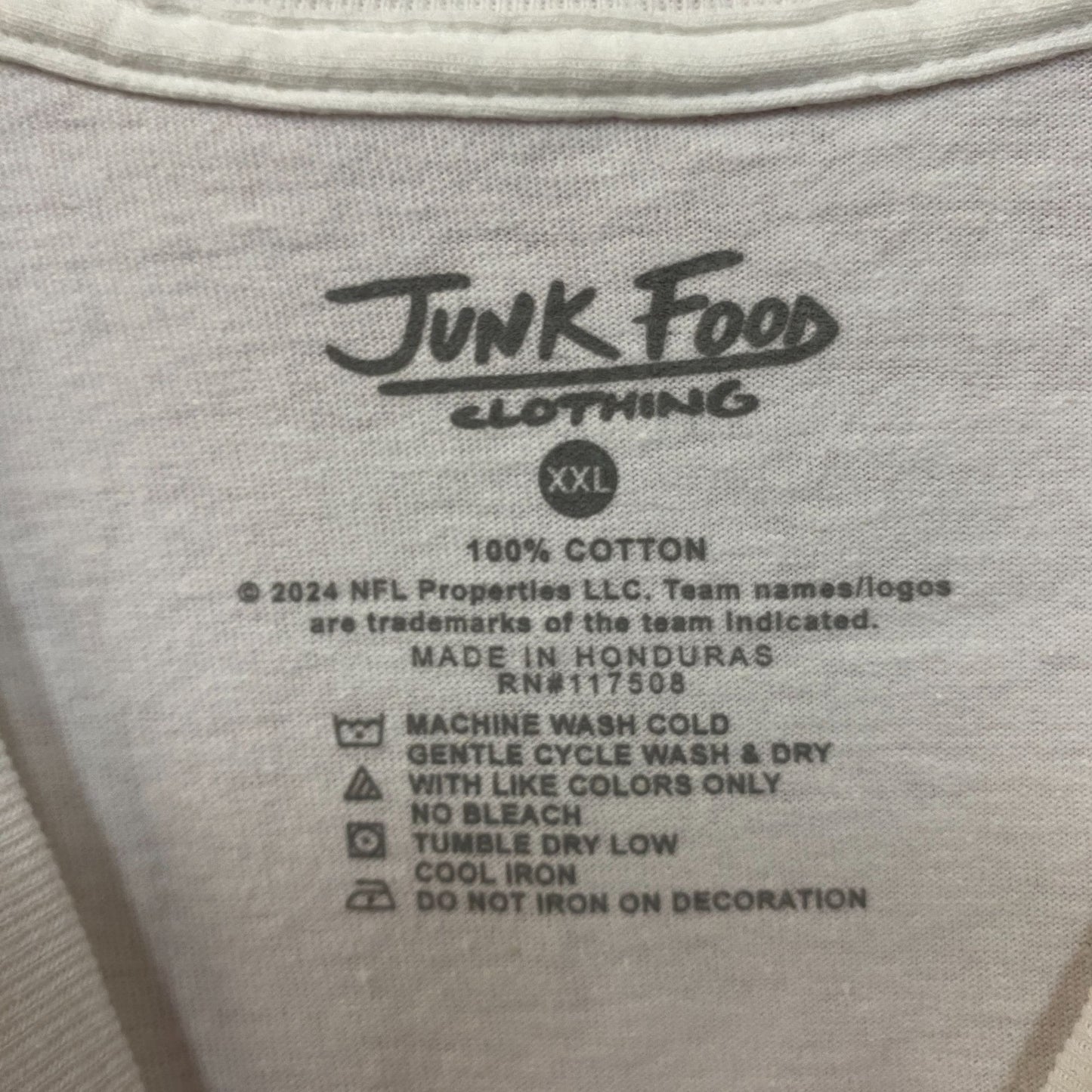 Junk Food Clothing NFL Cleveland Browns Throwback Helmet T-Shirt 2XL
