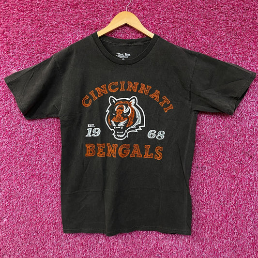 Junk Food Clothing Cincinnati Bengals Graphic T-Shirt Medium
