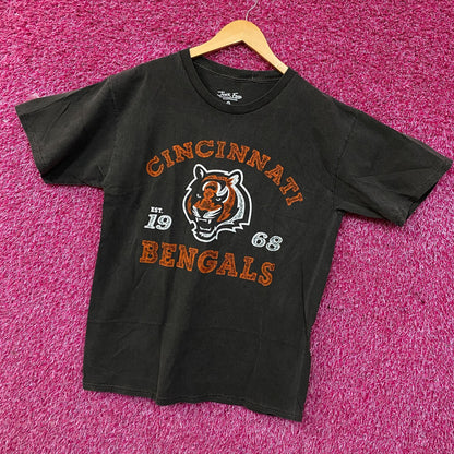 Junk Food Clothing Cincinnati Bengals Graphic T-Shirt Medium
