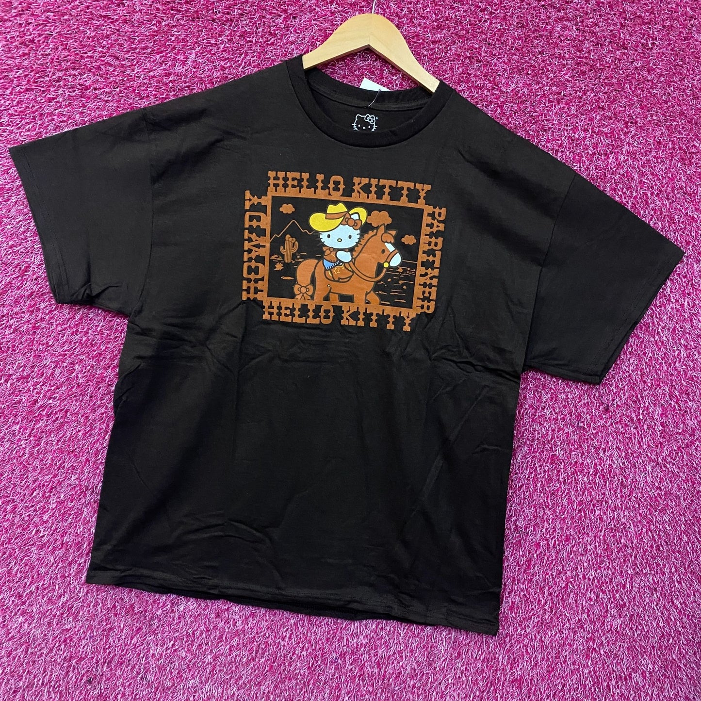 Sanrio Hello Kitty Desert Rodeo Howdy Partner Cute Graphic T-Shirt Large