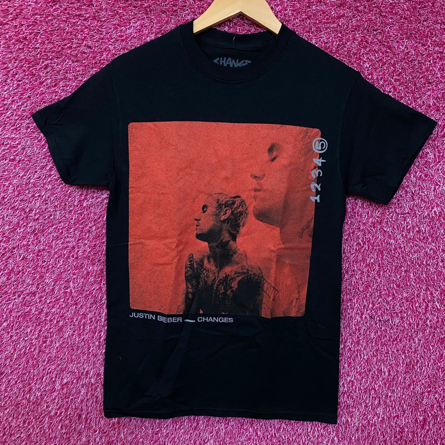 Justin Bieber Changes Album Cover Graphic T-Shirt Small