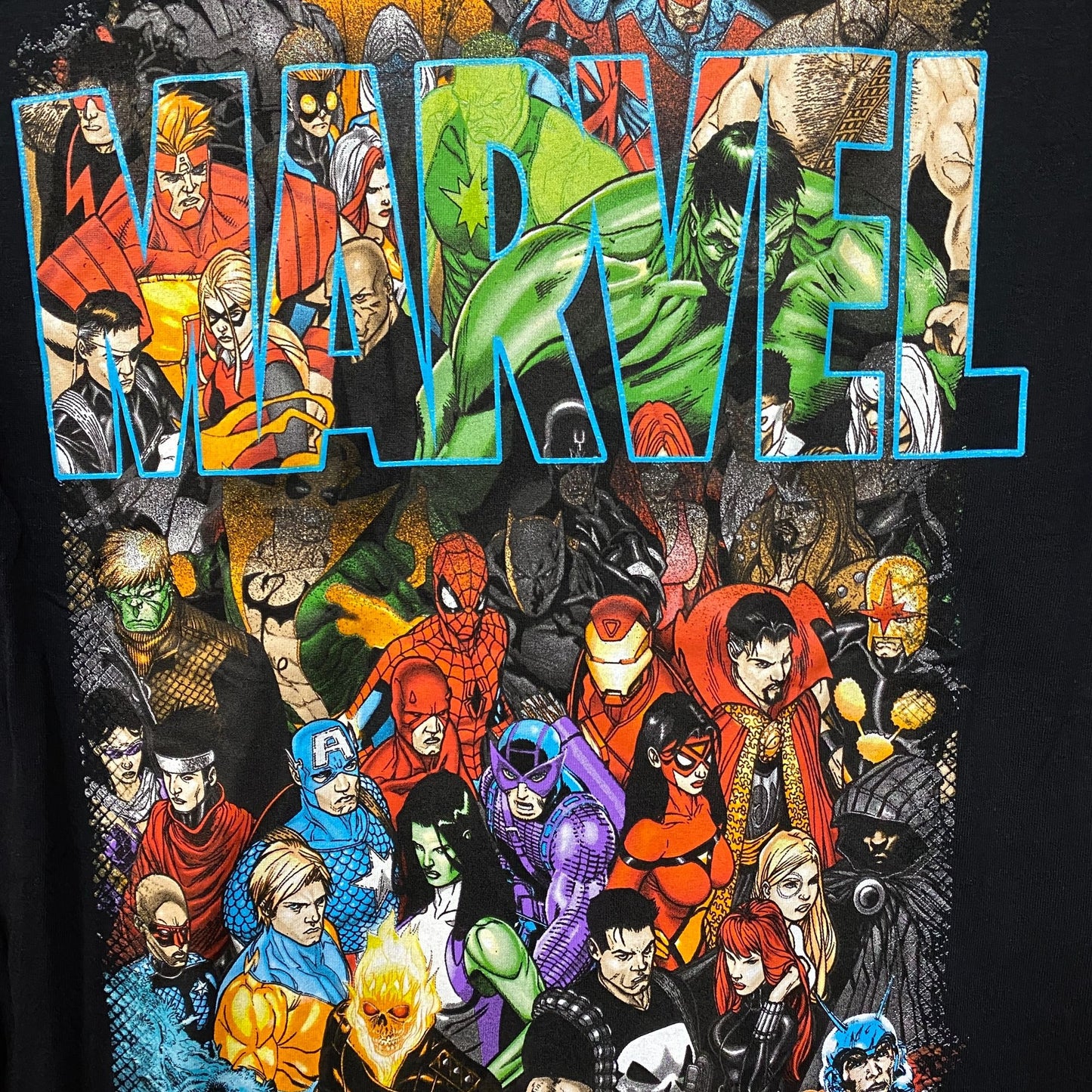Marvel Team Up Group Shot Graphic Design T-Shirt Small