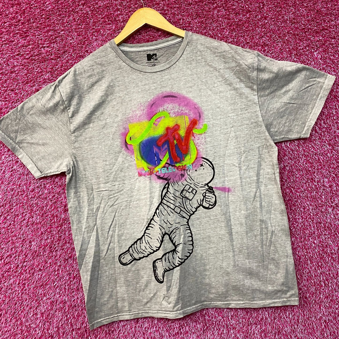 MTV Astronaut Moon Man Trophy Poster T-Shirt Large