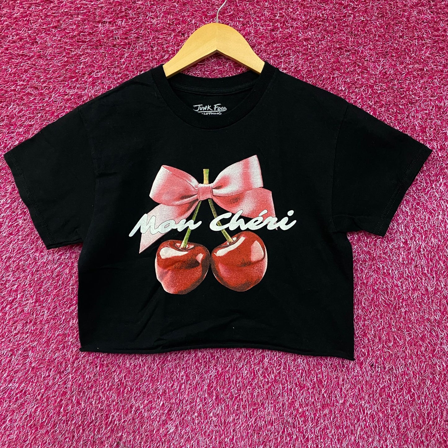 Junk Food Clothing Mon Cheri Vintage Style Graphic Crop Tee XS