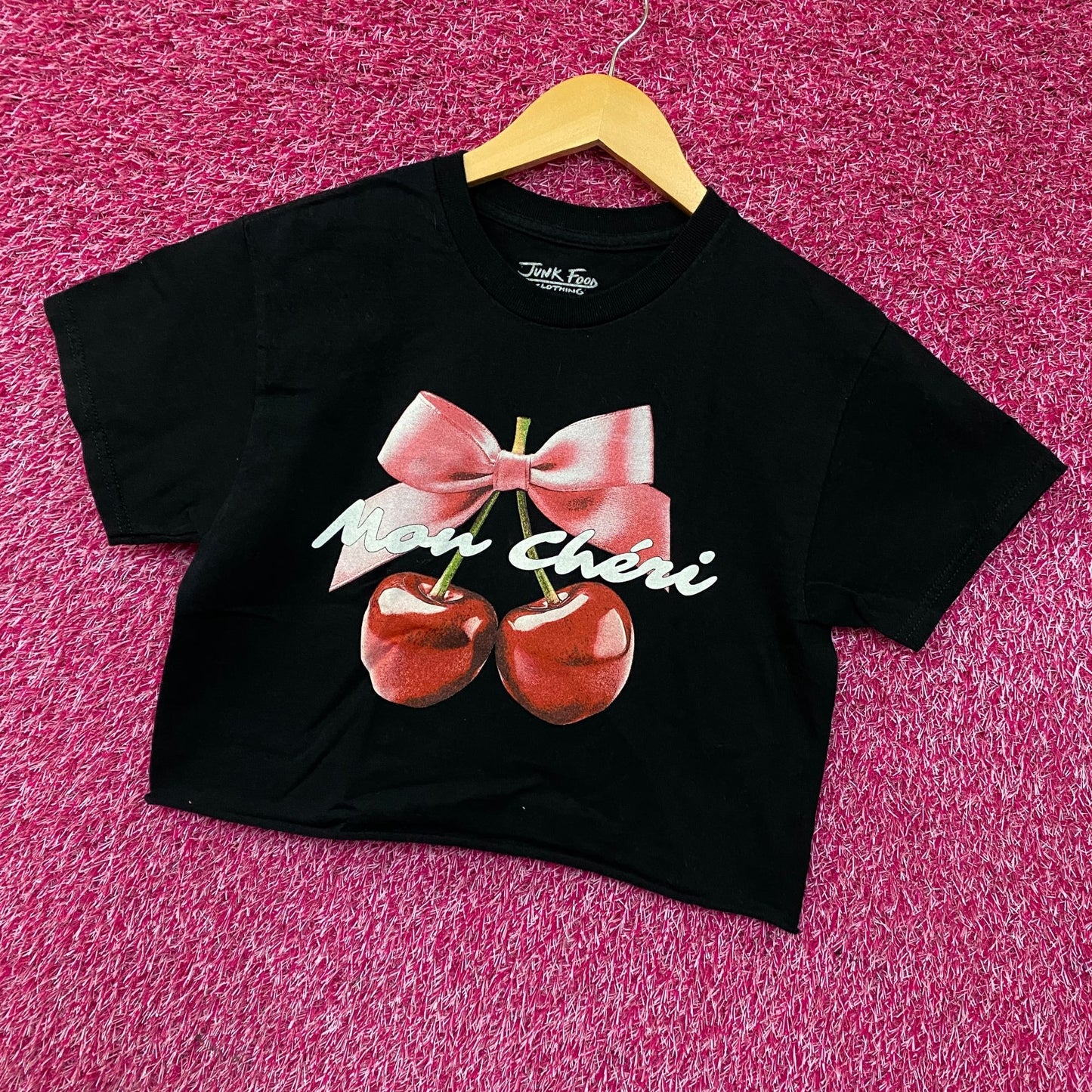 Junk Food Clothing Mon Cheri Vintage Style Graphic Crop Tee XS