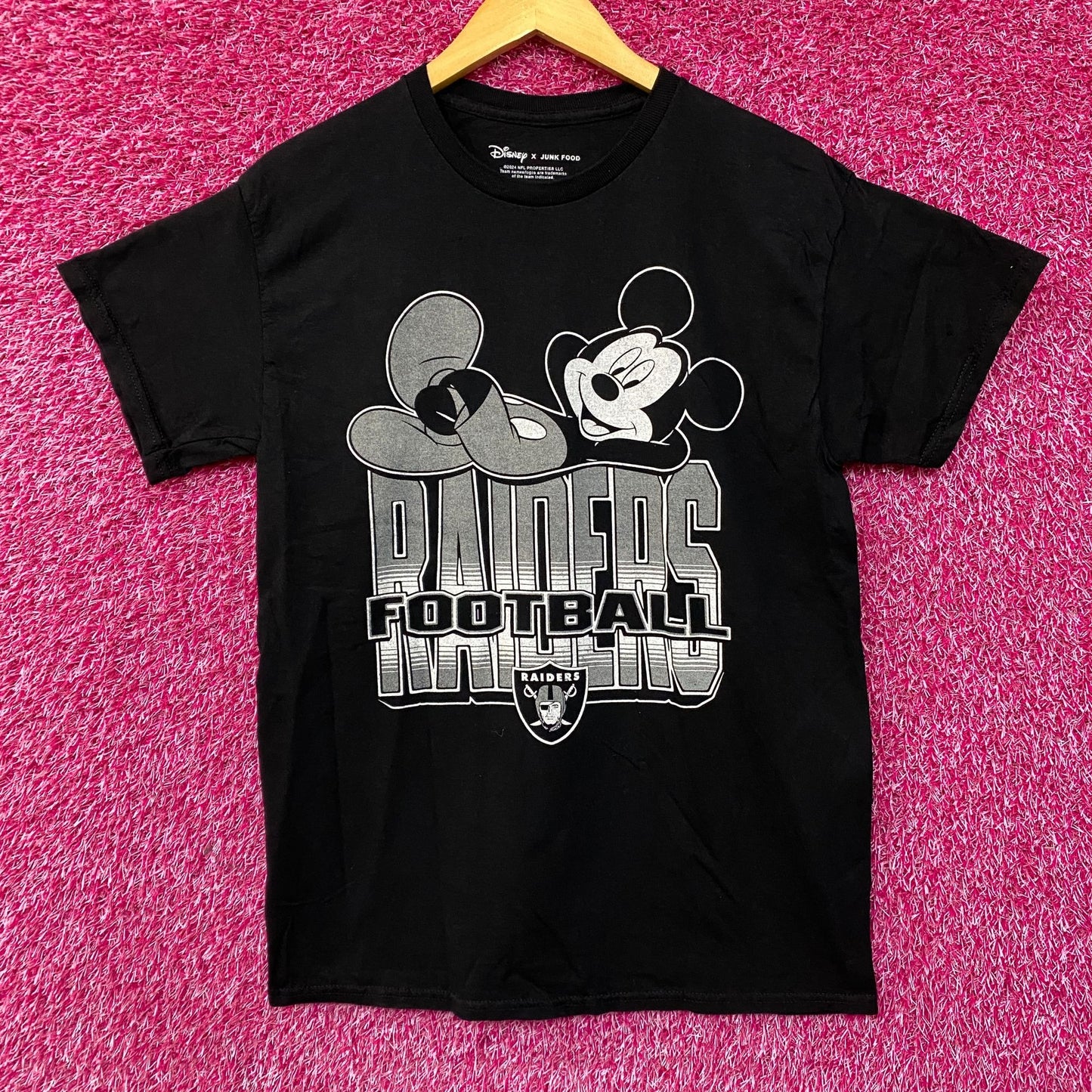 Disney x Junk Food NFL Football Raiders Mickey Mouse T-Shirt Small
