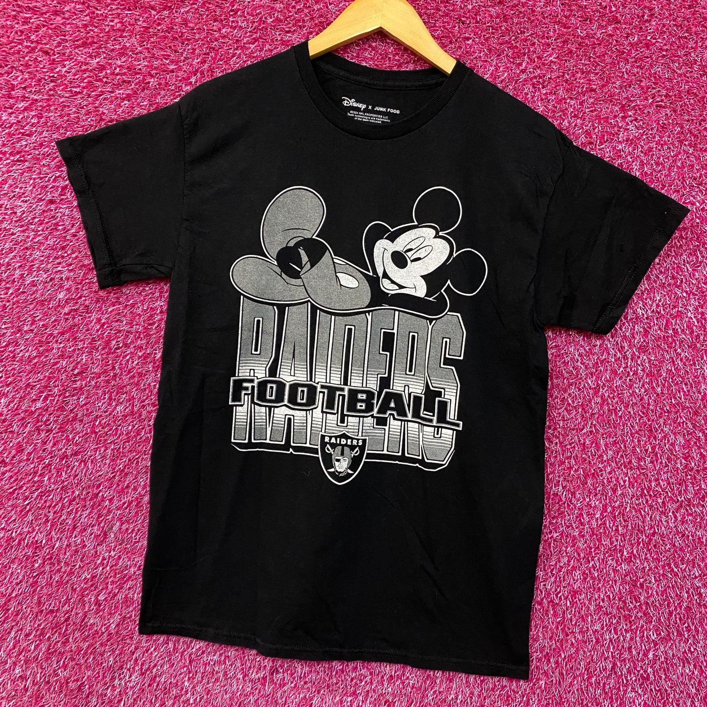 Disney x Junk Food NFL Football Raiders Mickey Mouse T-Shirt Small