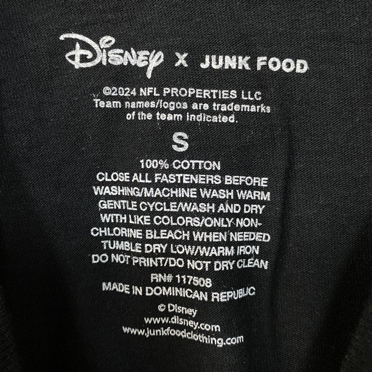 Disney x Junk Food NFL Football Raiders Mickey Mouse T-Shirt Small