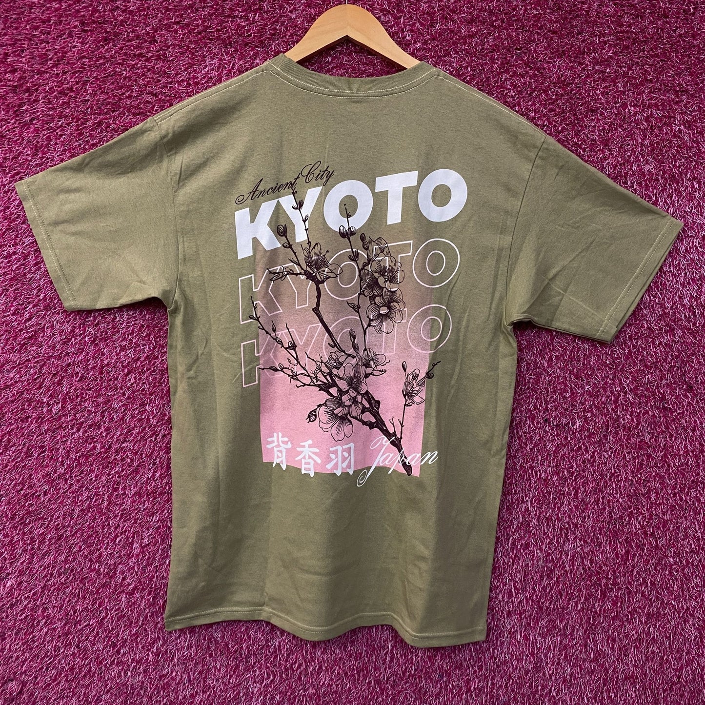 Fashion Nova Ancient City Kyoto Graphic T-Shirt Large
