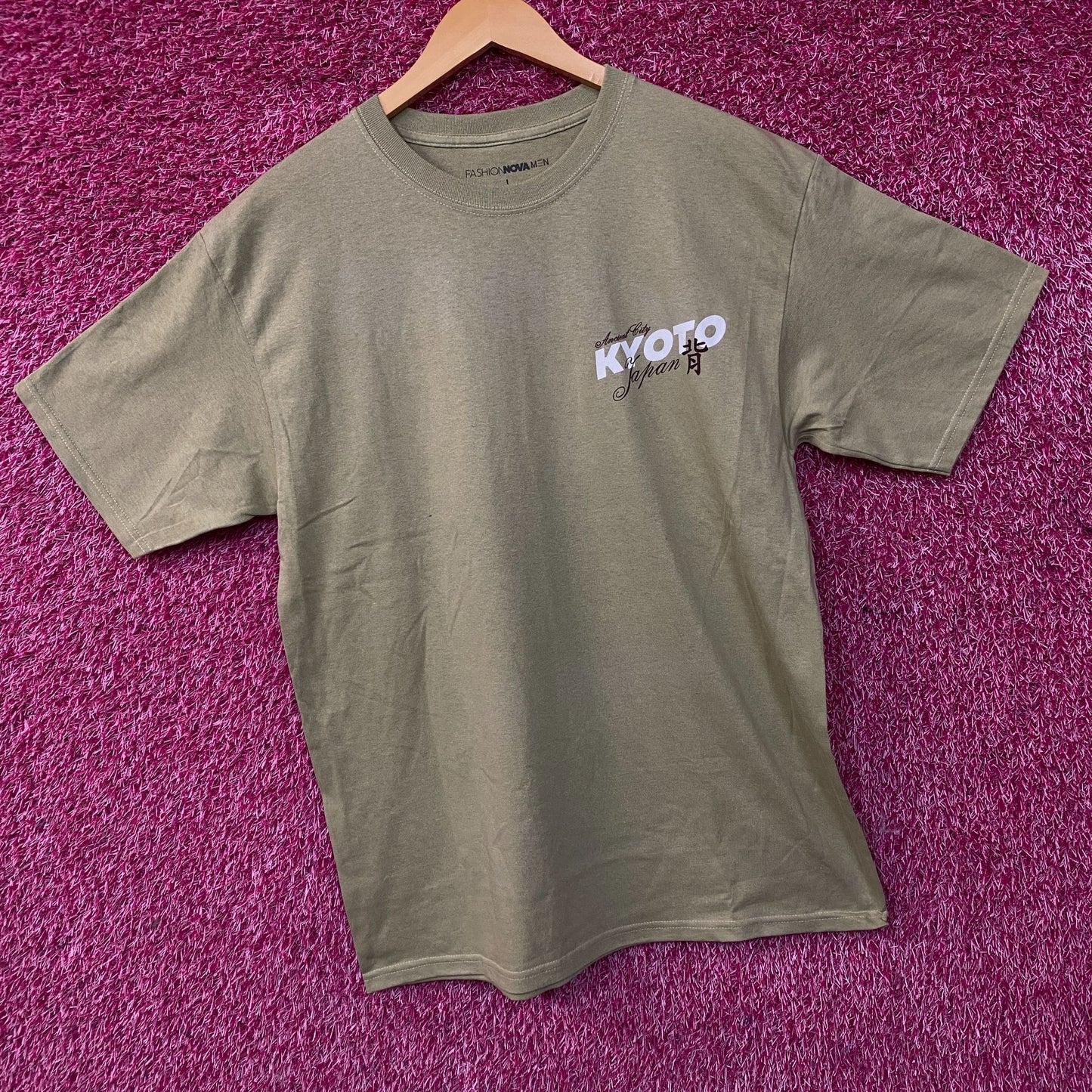 Fashion Nova Ancient City Kyoto Graphic T-Shirt Large