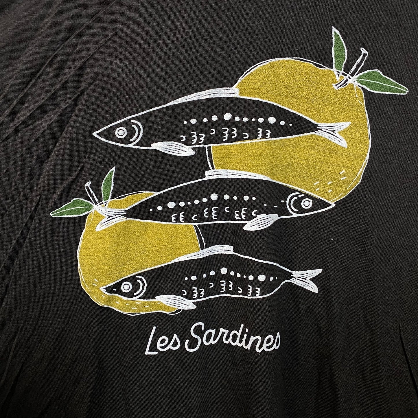 Junk Food Women's Les Sardines Vintage Style Tissue Tee Large
