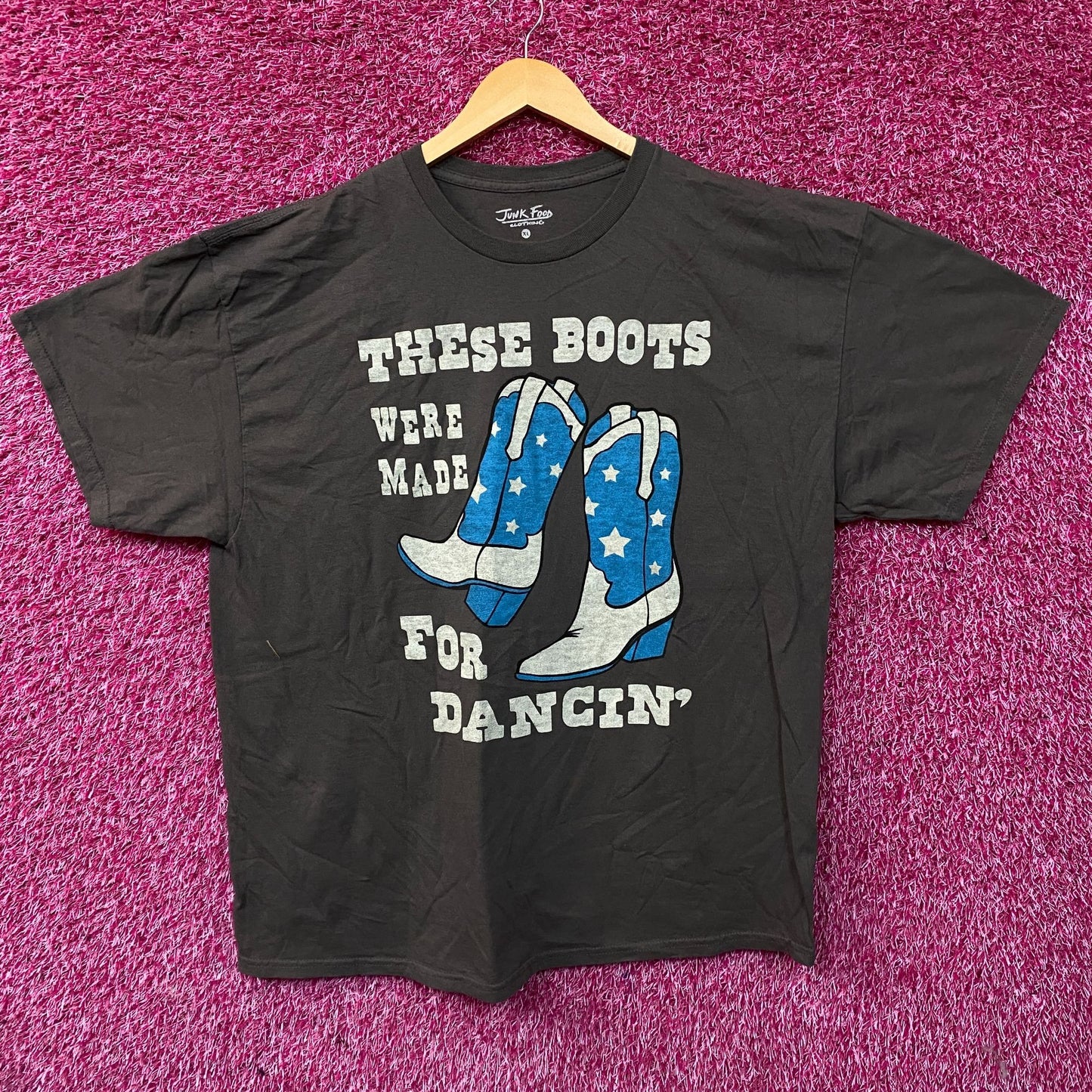 Junk Food These Boots Were Made For Dancin' Easy Graphic Women's Tee XL