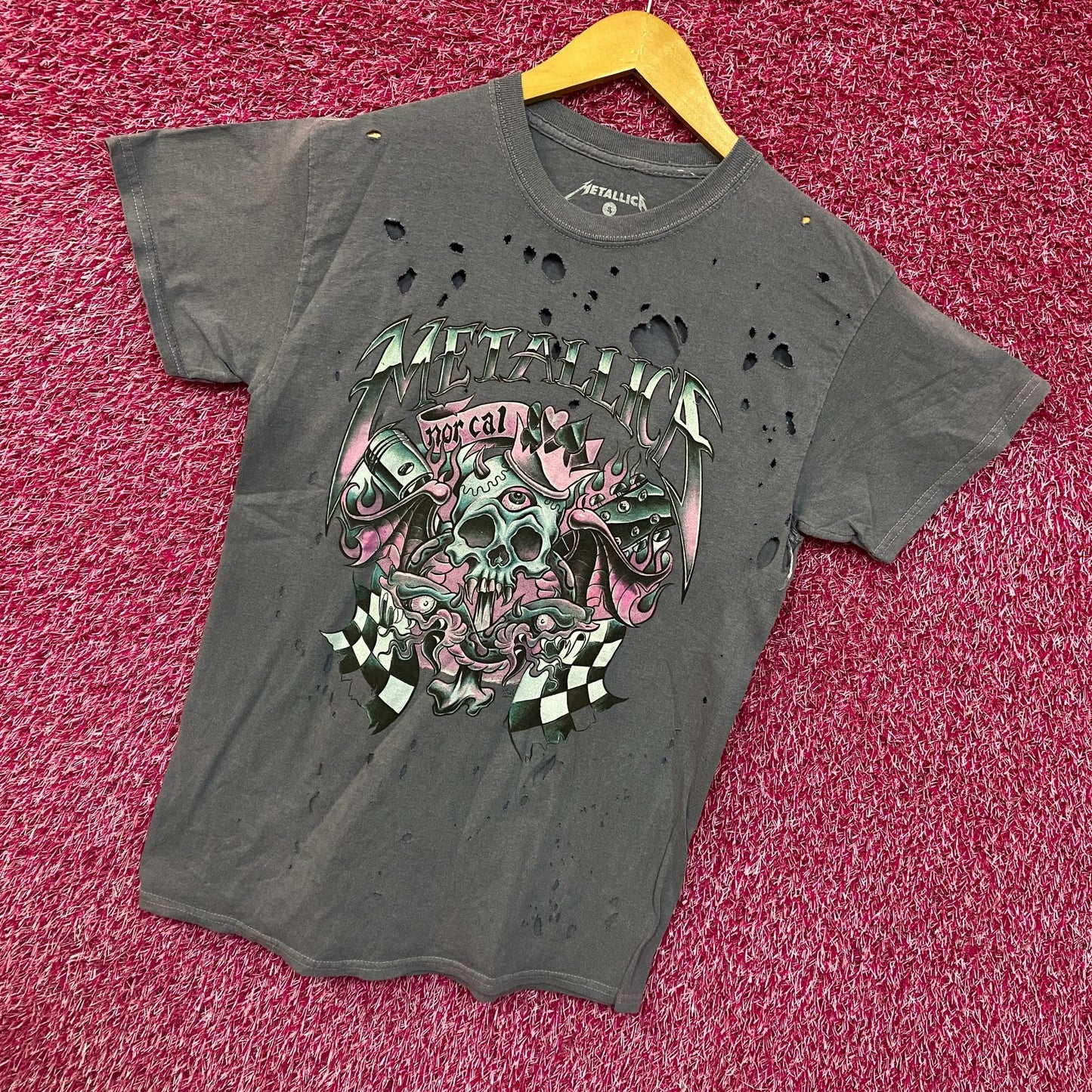 Metallica Norcal distressed purple Rock Tshirt size small
