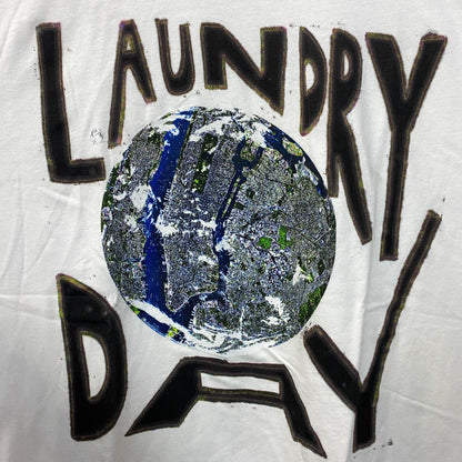 Laundry Day Save the Planet T-shirt size XL