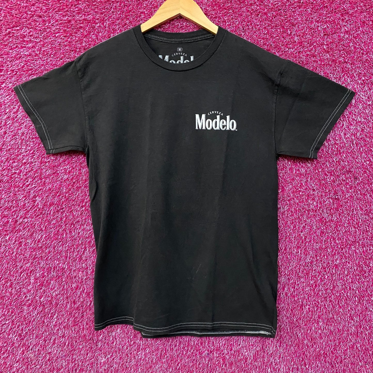Modelo Especial Cinco de Mayo Art Beer Promo Graphic T-Shirt Medium
