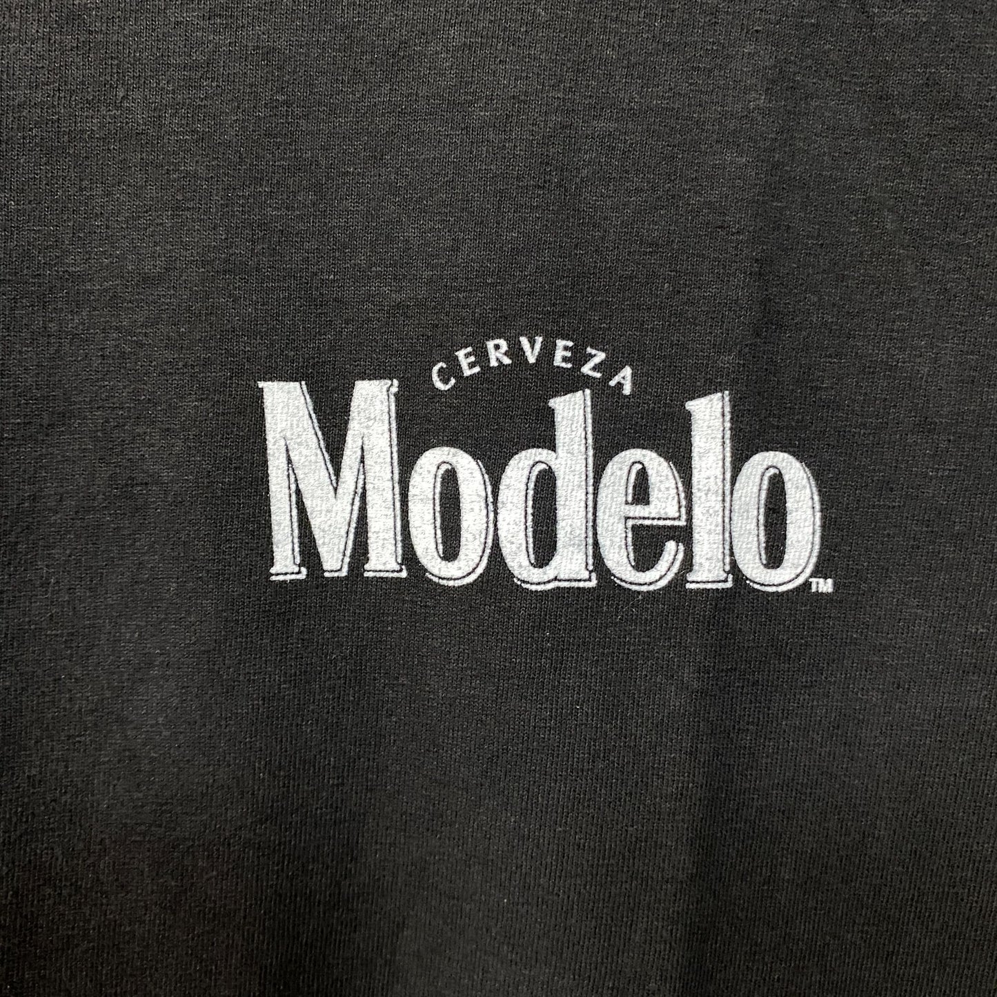 Modelo Especial Cinco de Mayo Art Beer Promo Graphic T-Shirt Medium