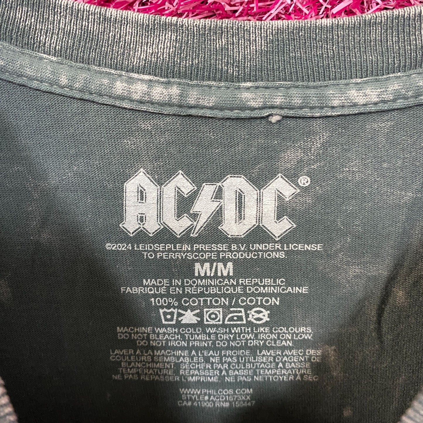 AC/DC Blow Up Your Video Album Art Hard Rock T-Shirt Medium