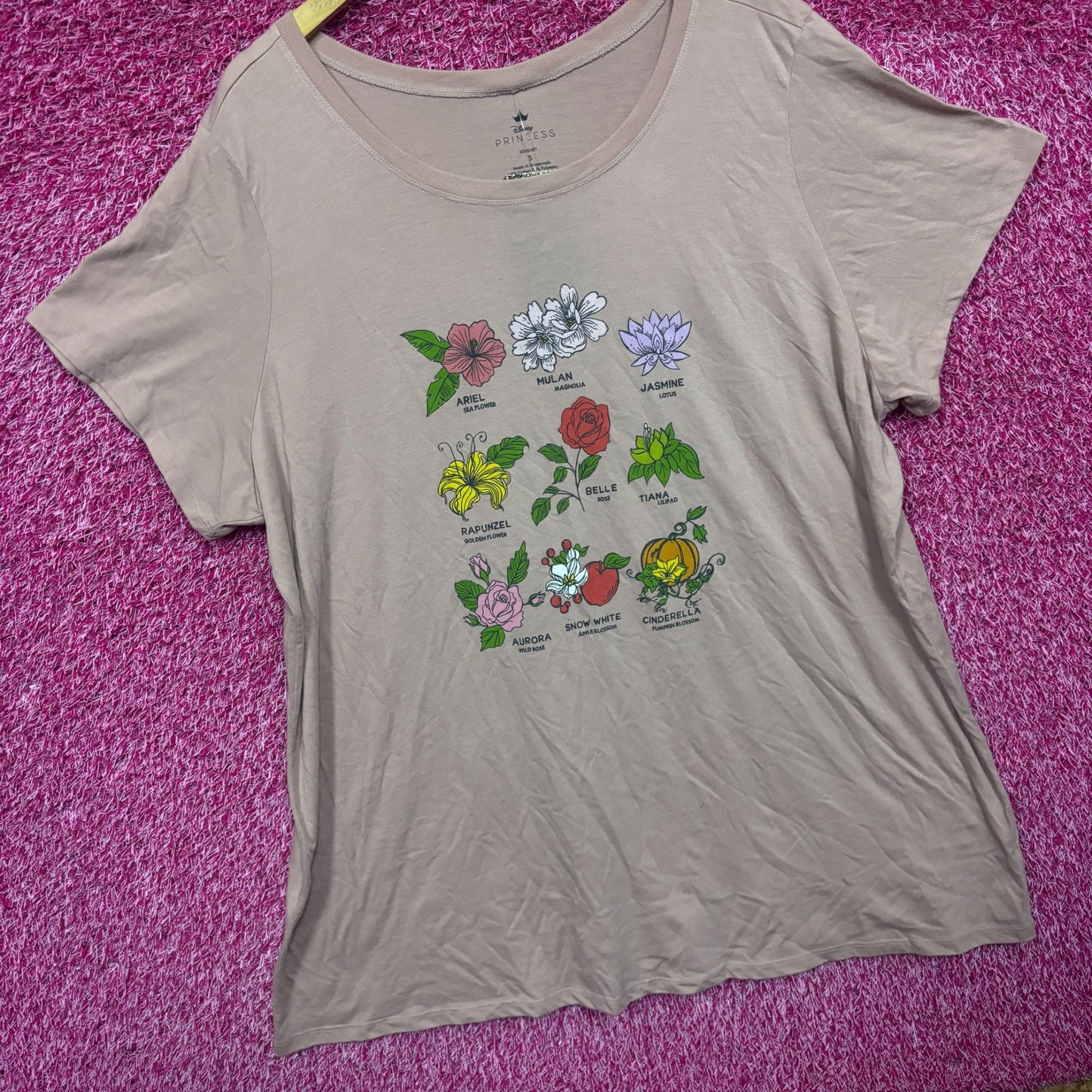 Disney Princess Flower women’s plus size T-shirt 5