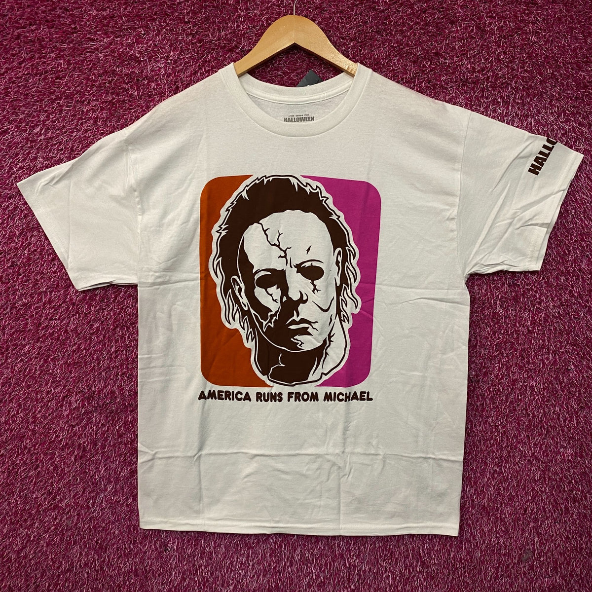 John Carpenter's Halloween "America Runs From Michael" Graphic T-Shirt Large