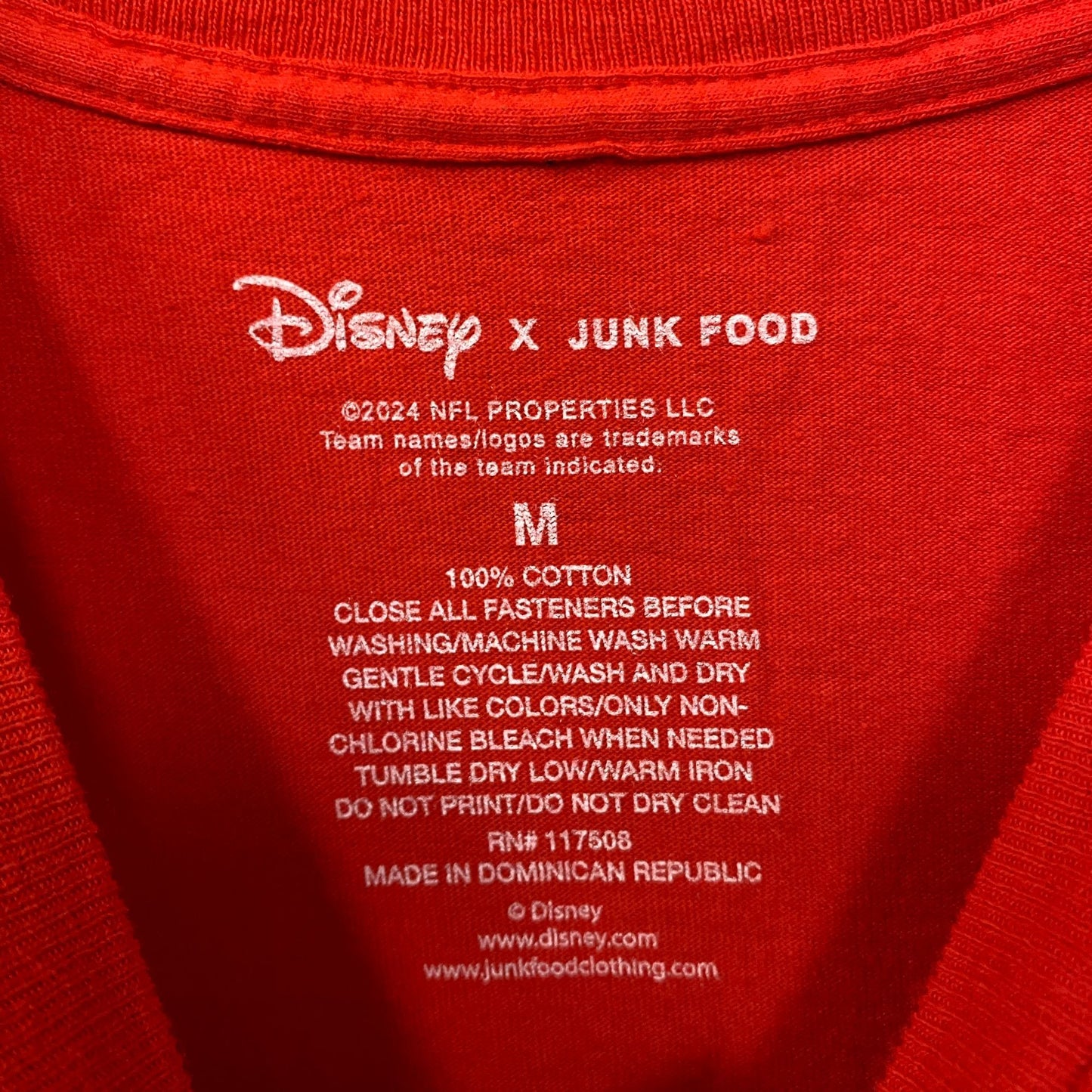 Junk Food x NFL Disney Mickey Mouse Kick Back Kansas City Chiefs Shirt Medium
