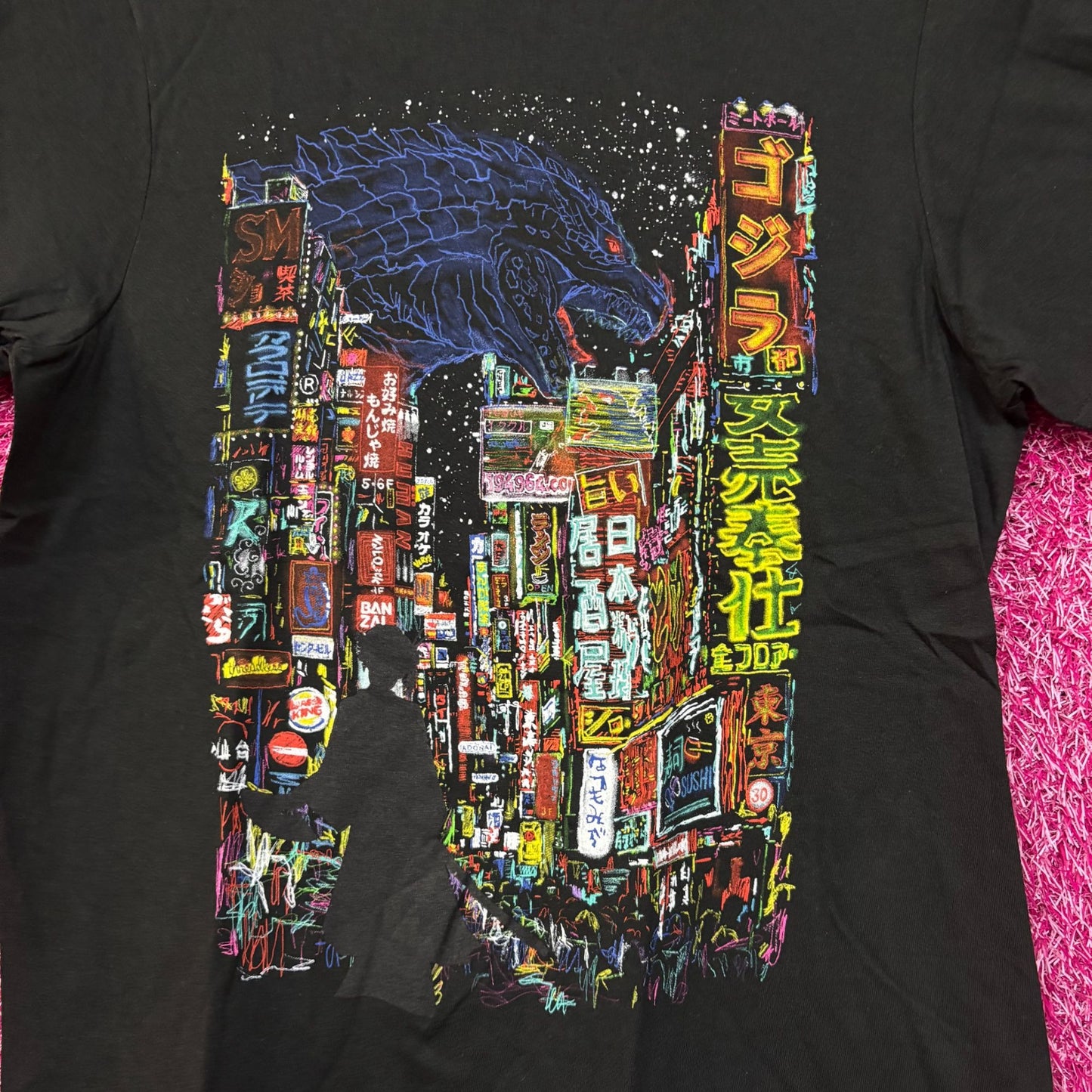 Threadless Godzilla Kaiju City Graphic Design T-Shirt Size Small