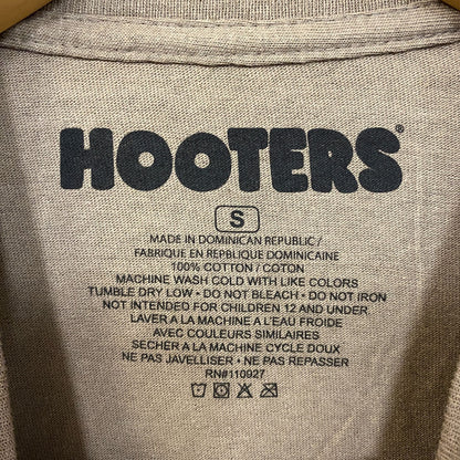 Hooters Daytona Beach Motorcycle Club T-Shirt Small