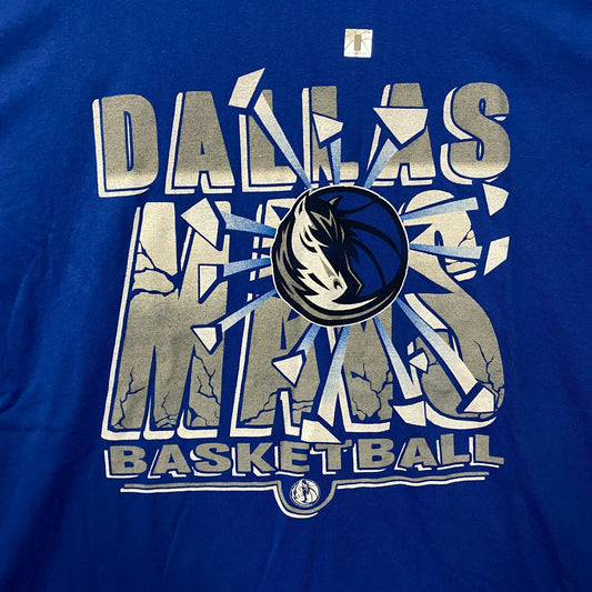 Junk Food Dallas Mavericks Break Through Basketball T-Shirt 2XL