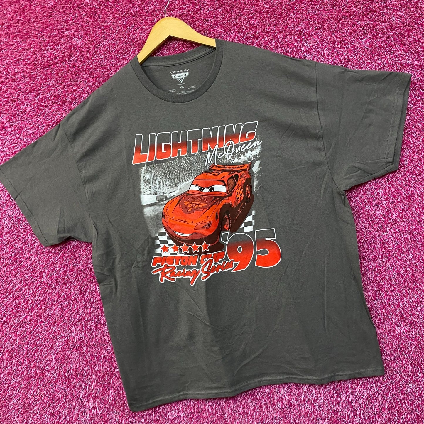 Disney Pixar Cars Lightning McQueen Piston Cup 95 T-Shirt 2XL