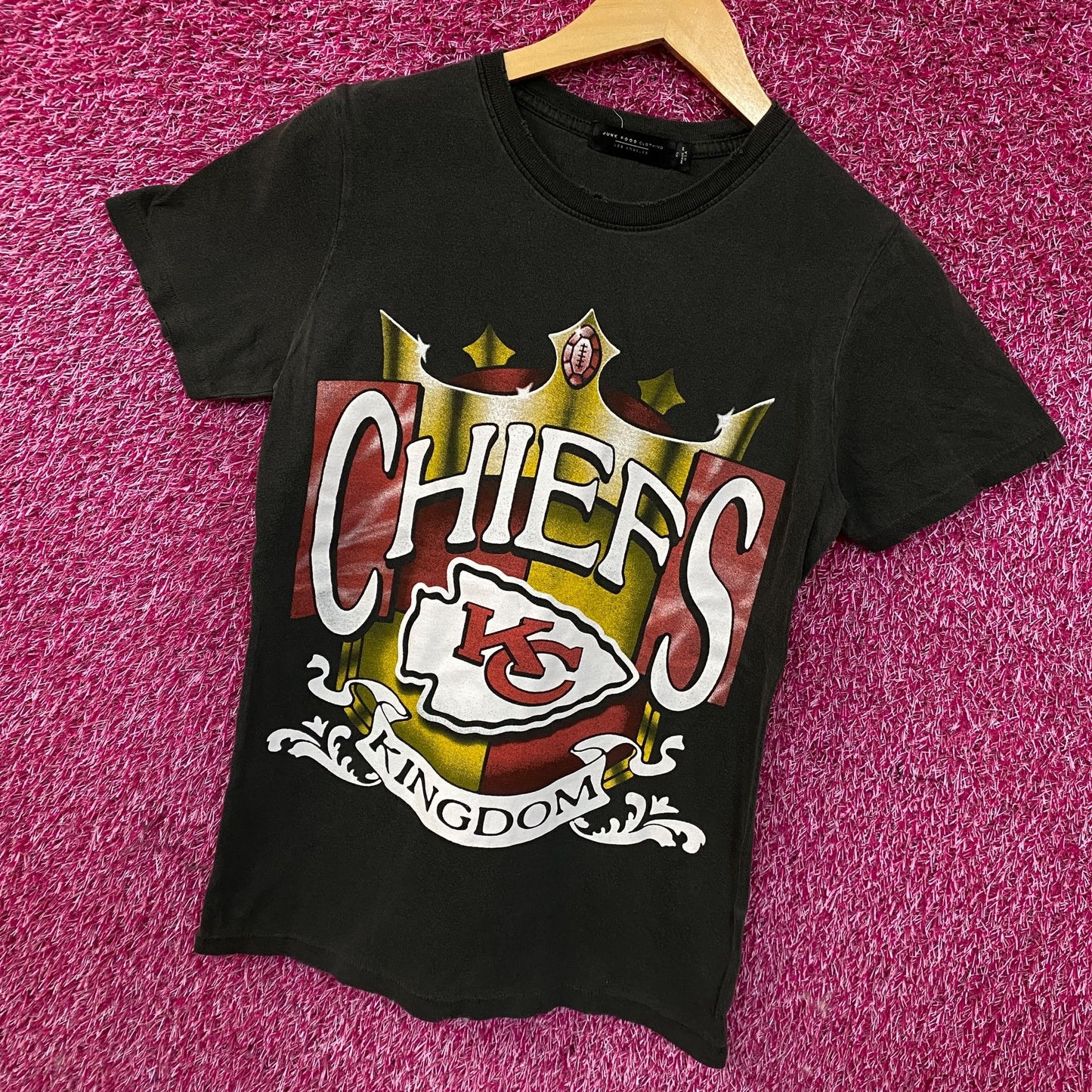 Junk Food Clothing Kansas City Chiefs Kingdom Vintage Style T-Shirt XS