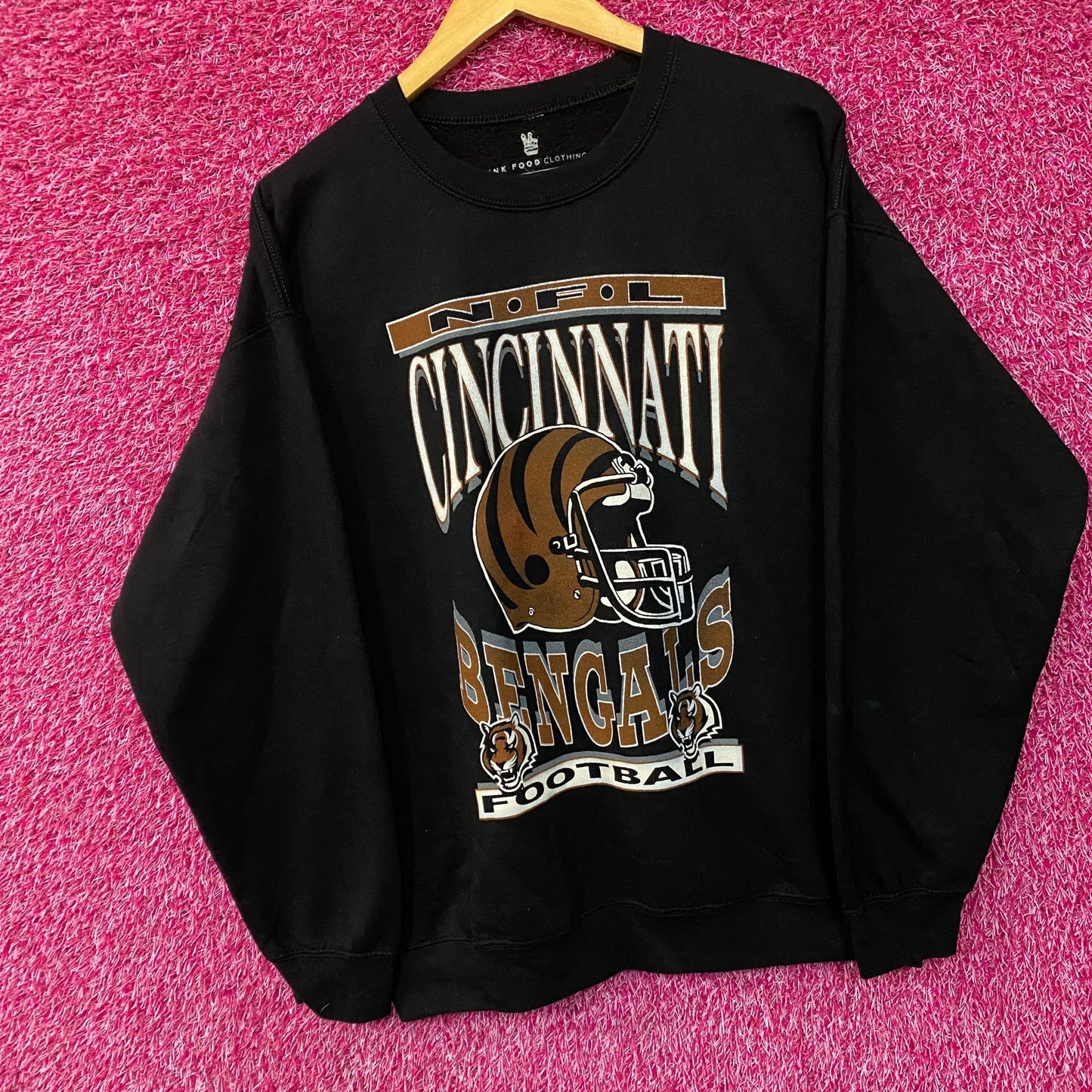 Cincinnati Bengals NFL Helmet Logo Crewneck Sweatshirt Medium