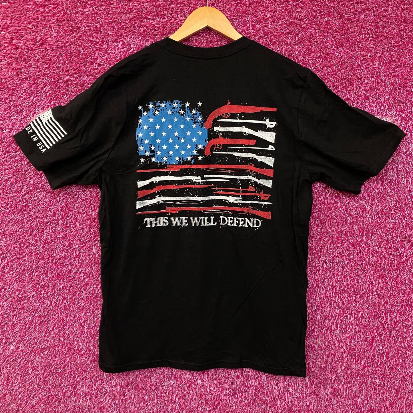 Bass Pro Shops "This We Will Defend" Graphic T-shirt Large