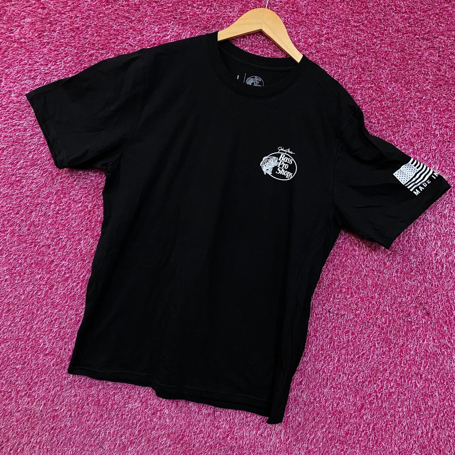Bass Pro Shops "This We Will Defend" Graphic T-shirt Large