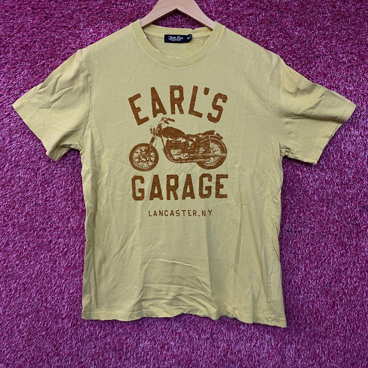 Junk Food Earl's Garage Vintage Style Graphic Women's T-Shirt Large