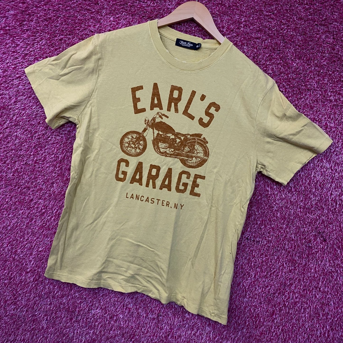 Junk Food Earl's Garage Vintage Style Graphic Women's T-Shirt Large
